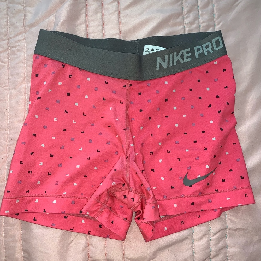 🚫SOLD🚫- Pink Speckle Nike Pros